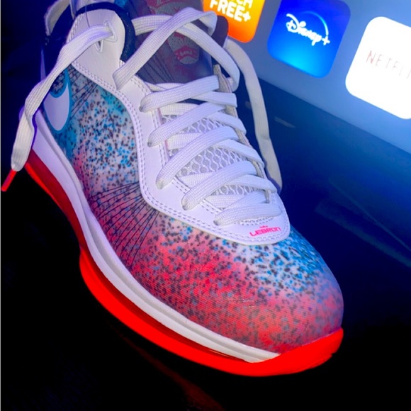 Nike Other - DS 7 8 1/2 in woman